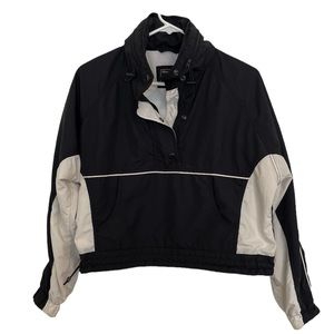 Abercrombie & Fitch Pullover Cropped 3/4 zip Windbreaker Jacket Black/Wht Small